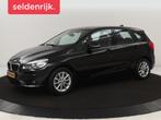 BMW 2-serie Active Tourer 218i Corporate Lease High Executiv, Auto's, 136 pk, Gebruikt, Lichtsensor, Zwart