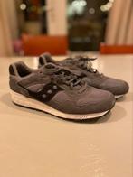 Saucony Shadow 5000 grijs zwart maat 44, Gedragen, Ophalen of Verzenden, Sneakers of Gympen, Zwart