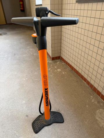 Fietspomp met Manometer - SKS Airworx 10.0 beschikbaar voor biedingen