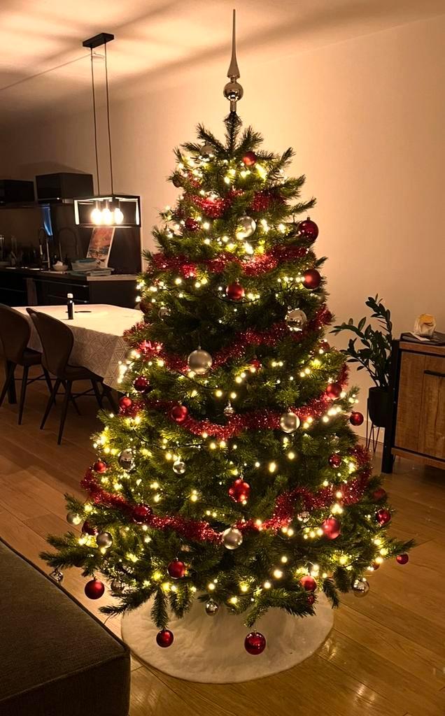 Triumph tree kerstboom, forest frosted. 1.85cm, Diversen, Kerst, Zo goed als nieuw, Ophalen