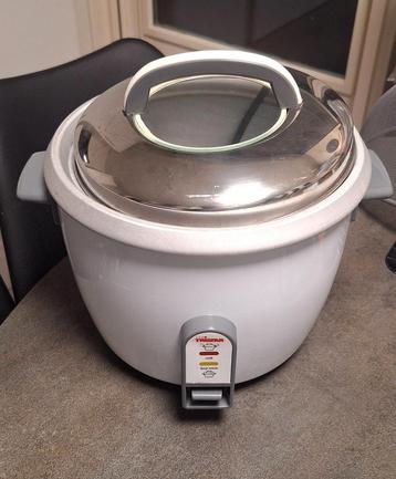 Rijstkoker beschikbaar voor biedingen