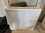 Kleine witte radiator 60x10x60cm, Ophalen, 30 tot 80 cm, Gebruikt, Radiator
