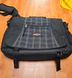 Eastpak schoudertas, Ophalen, 17 inch of meer, Zo goed als nieuw