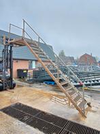 Stalen trap met bordes  gegalv hoog 3.2mtr nor014, Doe-het-zelf en Verbouw, Ladders en Trappen, Ophalen, 2 tot 4 meter