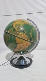 Natuurkundige en staatkundige globe, standaard uitg. 1969, Ophalen of Verzenden, Verlicht, Zo goed als nieuw