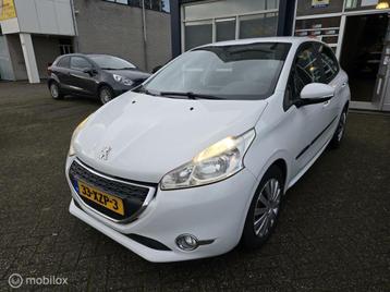 Peugeot 208 1.2 VTi Access/Navigatie/Nieuwe koppelingsset beschikbaar voor biedingen