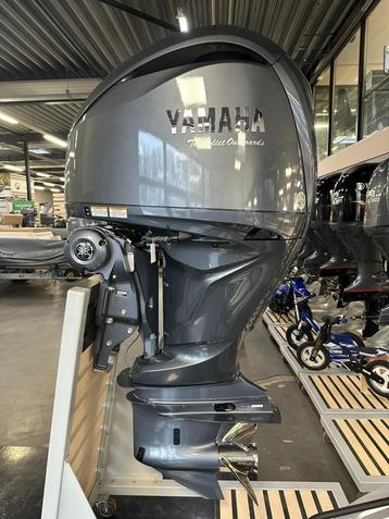 Yamaha F300NSB Nieuw!  beschikbaar voor biedingen