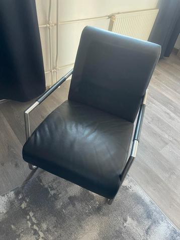 Fauteuil beschikbaar voor biedingen