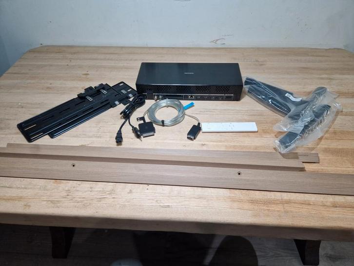 Samsung One Connect Box + Accessoires voor The Frame TV., Audio, Tv en Foto, Televisie-accessoires, Gebruikt, Ophalen of Verzenden