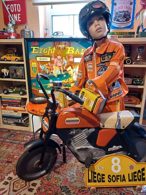 Kinder Mannequin Pop + Mobo Trapfiets, Antiek en Kunst, Antiek | Speelgoed, Ophalen