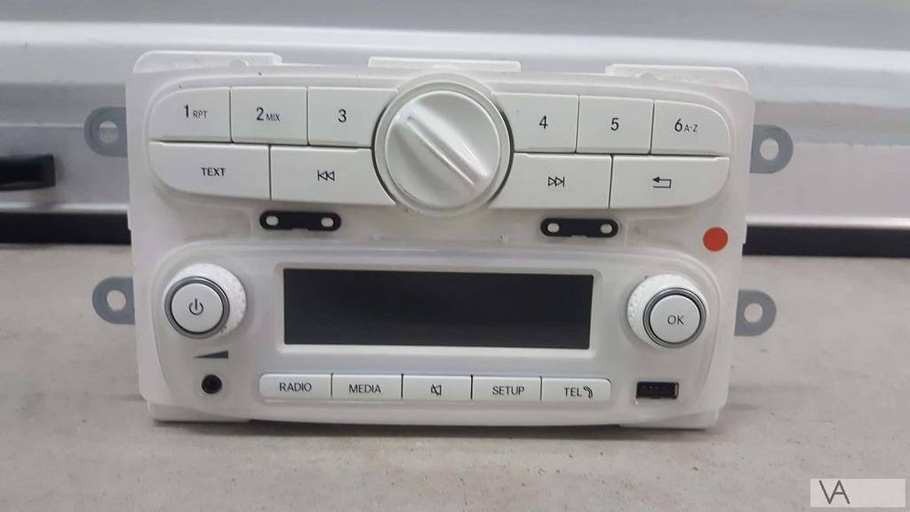 Smart Fortwo en Forfour 2014 - 2019 radio usb bluetooth aux, Auto diversen, Autoradio's, Ophalen of Verzenden