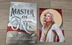 Boek master of one fairyloot jaida jones bennet engels, Boeken, Ophalen of Verzenden, Zo goed als nieuw