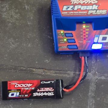 Traxxas EZ-Peak + 3s Lipo 4000mAh (Slash Rustler Bandit VXL) beschikbaar voor biedingen