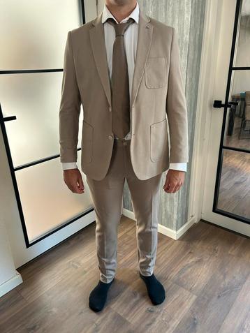 Pak Bleu Industry, z.g.a.n. met blouse en stropdas beschikbaar voor biedingen