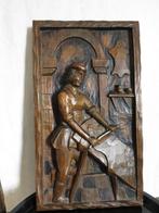uit  hout gesneden om op te hangen leermaker 39/23 cm, Ophalen of Verzenden