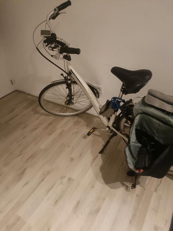 Batavus Padova Easy fiets. Foutcode E0003. Onderhandelbaar!!, Fietsen en Brommers, Brommerhelmen, Gebruikt, Extra large of groter