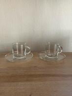 Nespresso Glazen Kopjes met Schotels - Set van 2, Huis en Inrichting, Ophalen of Verzenden, Effen, Kop(pen) en/of Schotel(s), Glas