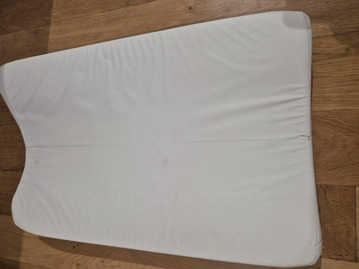 bébé jou aankleedkussen met 2 hoezen, Kinderen en Baby's, Badjes en Verzorging, Zo goed als nieuw, Aankleedkussen, Bébé-jou, Ophalen