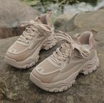 Leuke beige dames sneakers in maat 40 (valt klein) | Nieuw, Beige, Nieuw, Ophalen of Verzenden, Sneakers of Gympen
