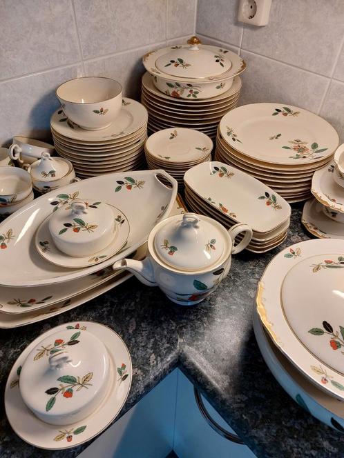Servies Priken Hammer uitgebreid 1 + 1 GRATIS zie omschr, Antiek en Kunst, Antiek | Servies compleet, Ophalen