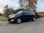 Skoda Fabia 1.2 TSI 63KW 2014 Zwart, Auto's, Skoda, Voorwielaandrijving, Euro 5, Stof, Zwart