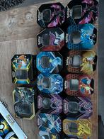 Lege pokemon blikken, pokeballs en 3 charizard upc’s, Hobby en Vrije tijd, Verzamelkaartspellen | Pokémon, Ophalen of Verzenden