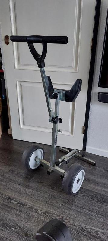 Buitenboordmotor trolley Rooteq tot 15pk beschikbaar voor biedingen