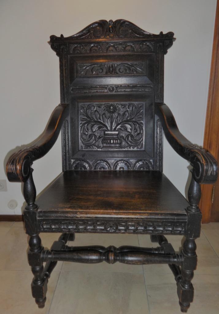 Antieke Ridder of Kardinaalstoel in donker eiken., Antiek en Kunst, Antiek | Meubels | Stoelen en Banken, Ophalen