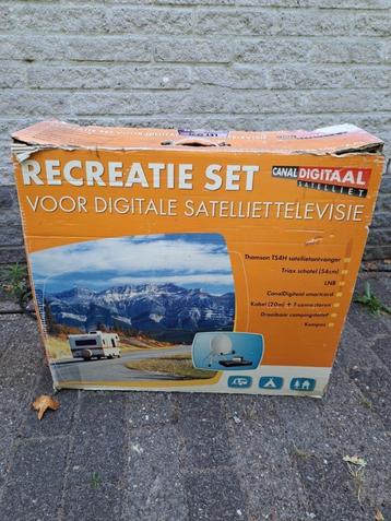 Schotel voor digitale satelliettelevisie beschikbaar voor biedingen
