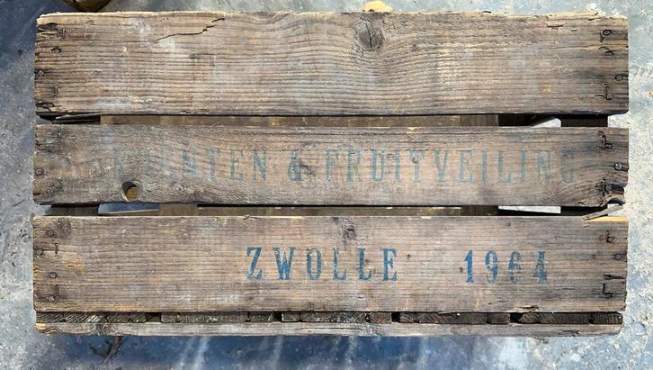 Oude fruitkist Zwolle 1964, Doe-het-zelf en Verbouw, Kratten en Dozen, Gebruikt, Ophalen