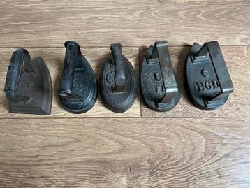  Antieke Strijkijzers beschikbaar voor biedingen