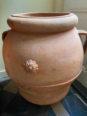 Italiaanse terracotta pot zgn. orcio