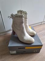 Gebroken witte enkellaarzen Manas maat 39, Kleding | Dames, Schoenen, Wit, Lage of Enkellaarzen, Ophalen of Verzenden, Zo goed als nieuw