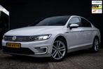 Volkswagen Passat 1.4 TSI GTE Highline | Pano | Alcantara |, Auto's, Gebruikt, Euro 6, 1622 kg, Alcantara