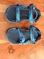 Teva sandalen maat 24/25 plus sandalen Quechua maat 24/25, Ophalen, Zo goed als nieuw, Overige typen