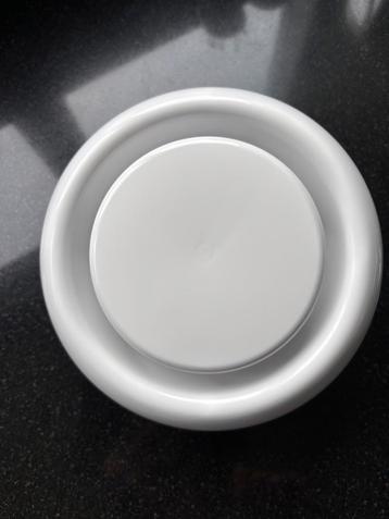 4 nieuwe Itho Daalderop ventilatieroosters Type KLV 125-G beschikbaar voor biedingen