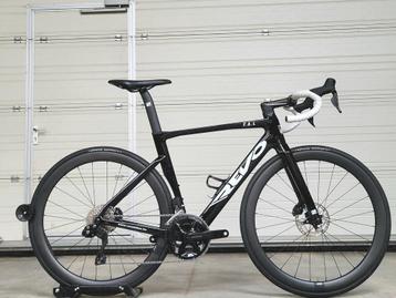 Revo F.A.L racefiets  beschikbaar voor biedingen