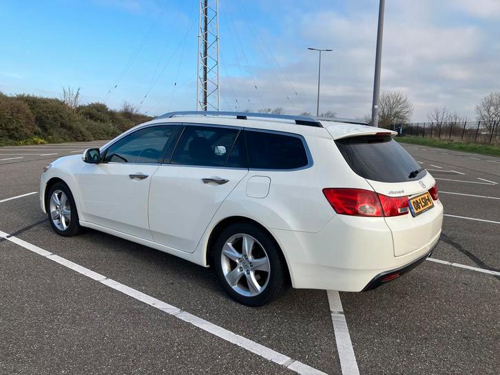 Honda Accord 2.0 Tourer AUTOMAAT 2010 Wit, Auto's, Honda, Particulier, Accord, Achteruitrijcamera, Airbags, Airconditioning, Bluetooth