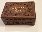 Vintage handgesneden doosje hout ingelegd met been 11x16CM, Huis en Inrichting, Ophalen of Verzenden, Gebruikt, Overige houtsoorten