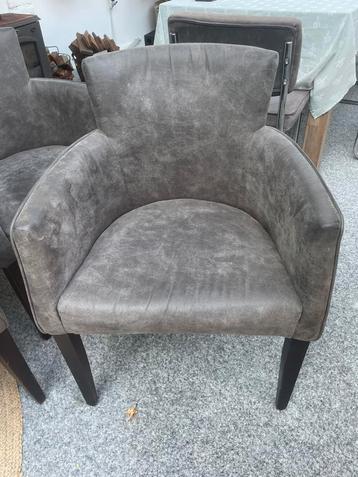 6 Eetkamerstoelen Richmond Interiors beschikbaar voor biedingen
