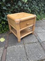 Vintage Bamboe Rotan Nachtkastje, Overige materialen, Gebruikt, Ophalen of Verzenden, 45 tot 65 cm
