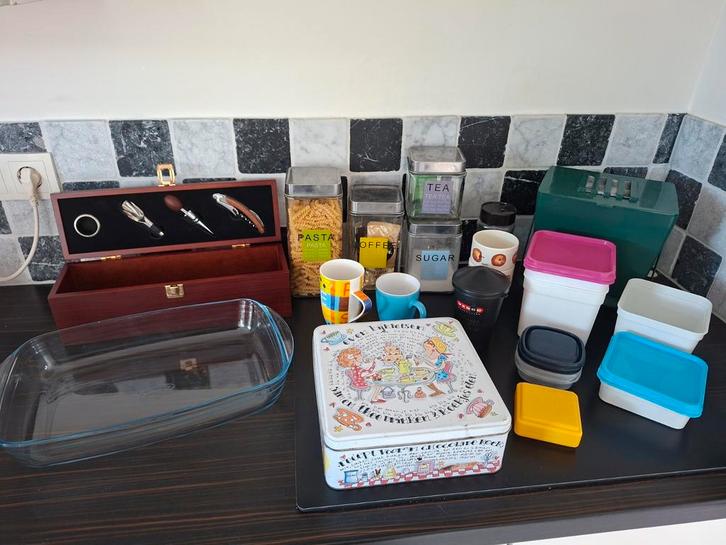 Opruiming keuken, Huis en Inrichting, Keuken | Potten en Pannen, Zo goed als nieuw, Pot, Bus of Blik, Glas, Ophalen