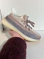Yeezy 350 V2 Ash Pearl maat 42 2/3, ., Nieuw, Ophalen of Verzenden, Sneakers of Gympen