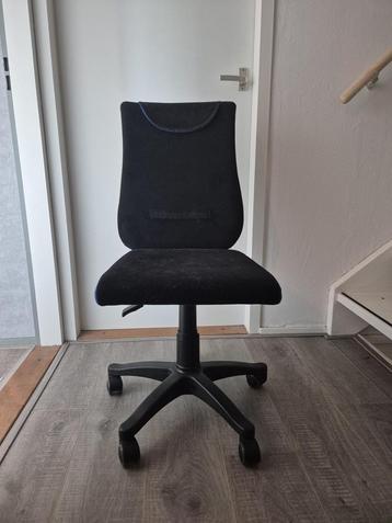 bureaustoel beschikbaar voor biedingen