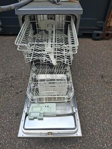 Nette smal[45cm]vaatwasser whirlpool aclasse gratis bezorg  beschikbaar voor biedingen