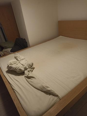 Ikea bedframe tweepersoons en koudschuim matras - afbeelding 2