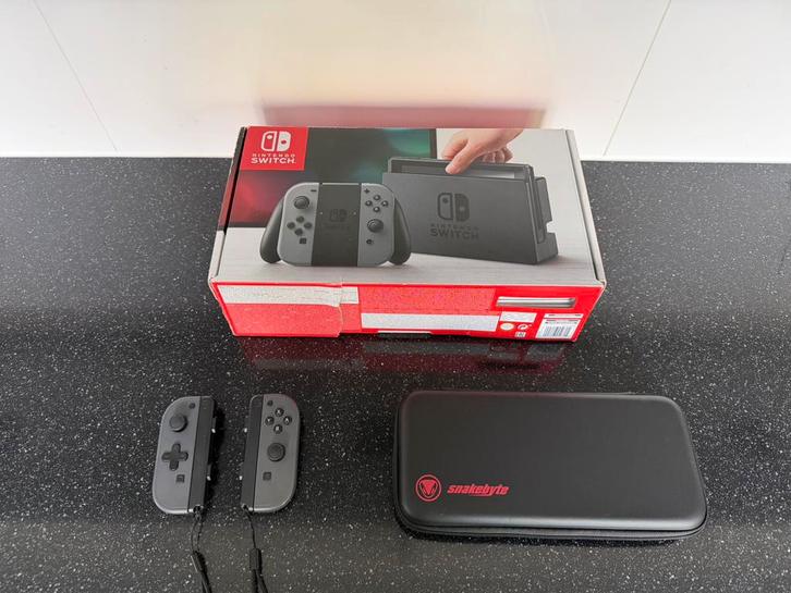 ZGAN | Nintendo Switch | Extra Joy-Cons | Spellen | En Meer, Spelcomputers en Games, Spelcomputers | Nintendo Switch, Zo goed als nieuw