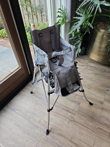 One2Stay Draagbare Baby Kinderstoel - Zilver Metallic beschikbaar voor biedingen