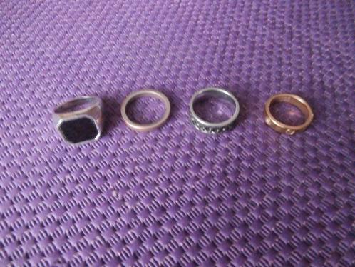 ring heren herenring zegelring metaal goudkleurig ringen, Kleding | Heren, Overige Herenkleding, Zo goed als nieuw, Ophalen of Verzenden