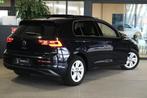 Volkswagen Golf 1.5 TSI Life Pano IQ Led Acc Navi Pdc Climat, Voorwielaandrijving, Stof, 4 cilinders, Origineel Nederlands